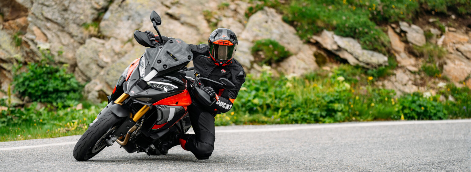Das Bild zeigt ein Motorrad, das von Motorrad Dahlhues bei Münster im Motorradverleih angeboten wird. Motorräder in Münster mieten oder leihen, ganz einfach bei Motorrad Dahlhues